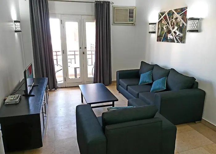 In Almaz Plaza Aparthotel 3*